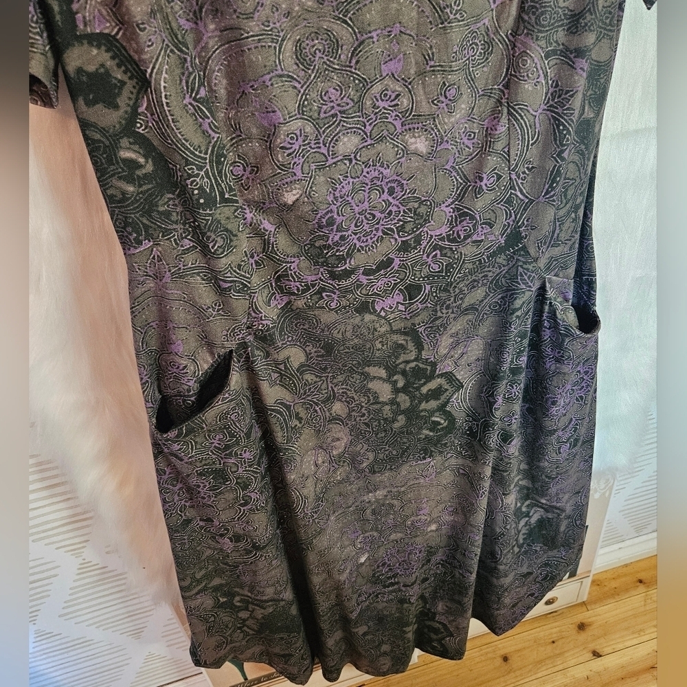 Noracora Stormy Skies High-Low Jersey Dress w/ Pockets - Picture 3 of 8